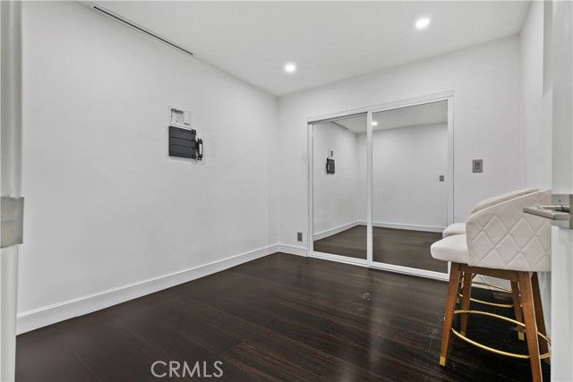 630 E Garfield Avenue 6, Glendale, CA 91205