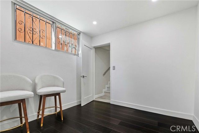 630 E Garfield Avenue 6, Glendale, CA 91205