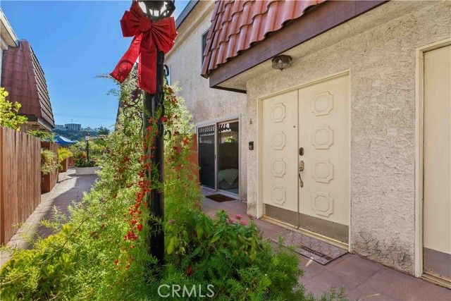 630 E Garfield Avenue 6, Glendale, CA 91205