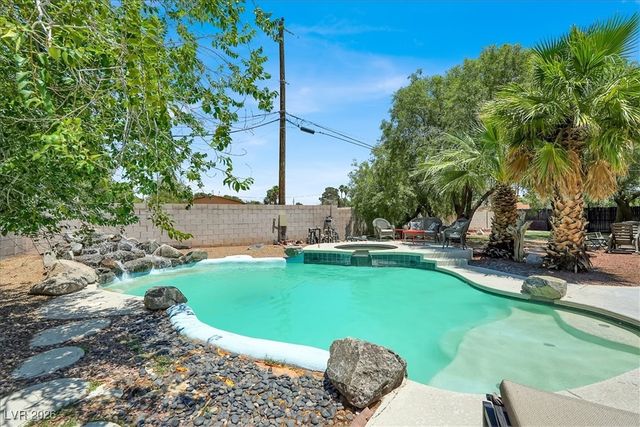 5008 Donnie Avenue, Las Vegas, NV 89130