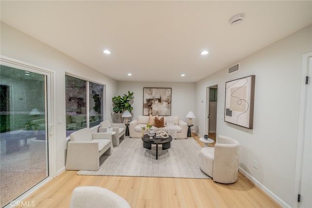 2202 Black Oak Place, Riverside, CA 92506