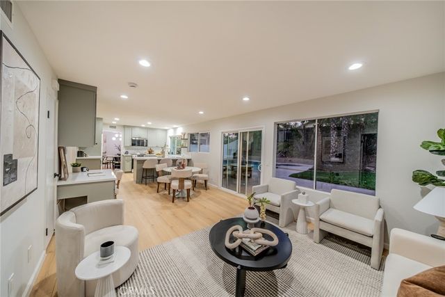 2202 Black Oak Place, Riverside, CA 92506