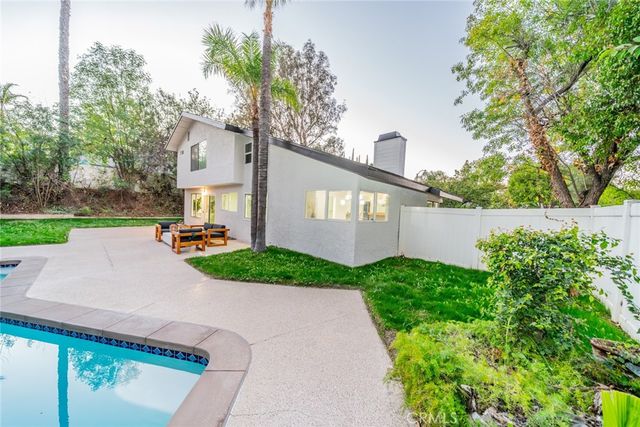 2202 Black Oak Place, Riverside, CA 92506