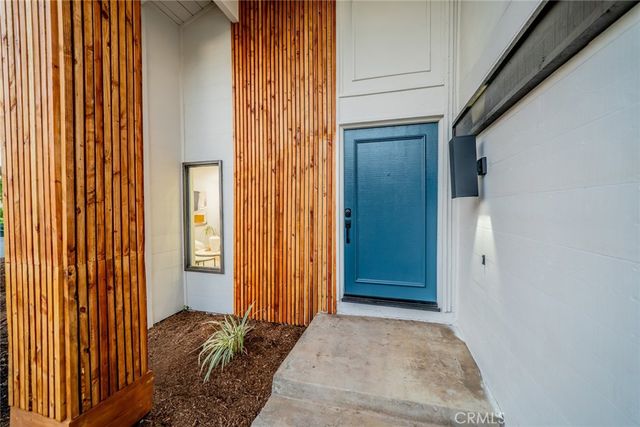 2202 Black Oak Place, Riverside, CA 92506