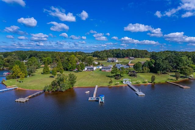 104 Coastline Drive, Inman, SC 29349