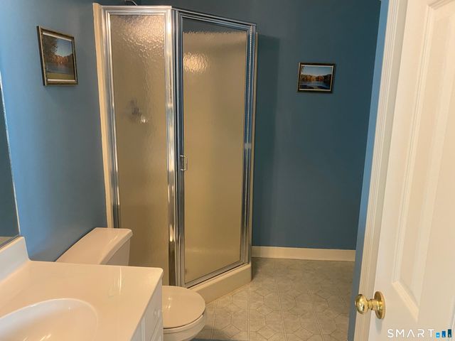 885 Glacier Way 885, Southington, CT 06489