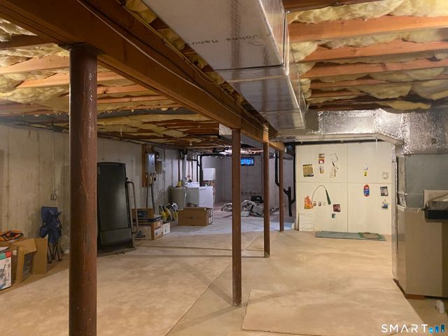 885 Glacier Way 885, Southington, CT 06489