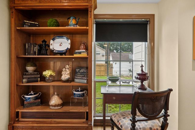 1827 Bissonnet Street, Houston, TX 77005