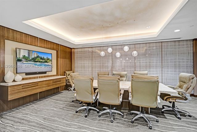 3000 Island Blvd 332, Aventura, FL 33160