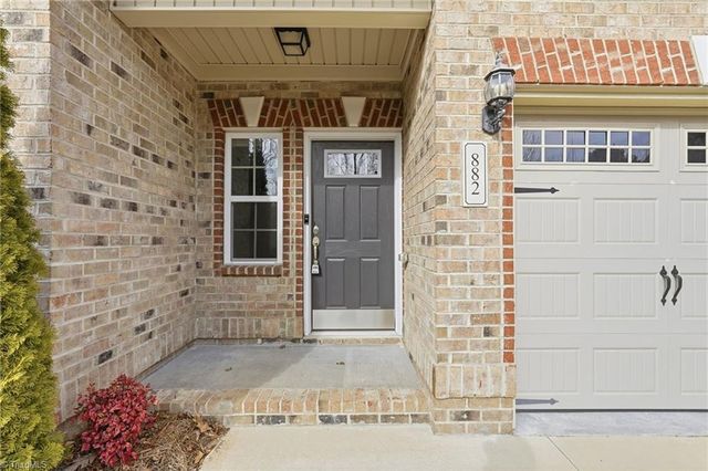 882 Silver Leaf Drive, Winston-salem, NC 27103