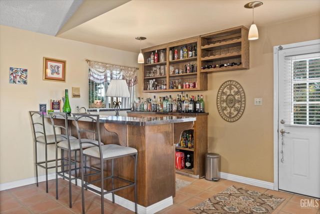 9602 Morningside Court, Bakersfield, CA 93306
