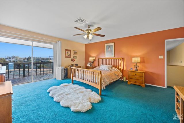 9602 Morningside Court, Bakersfield, CA 93306