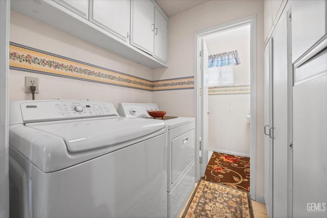 9602 Morningside Court, Bakersfield, CA 93306