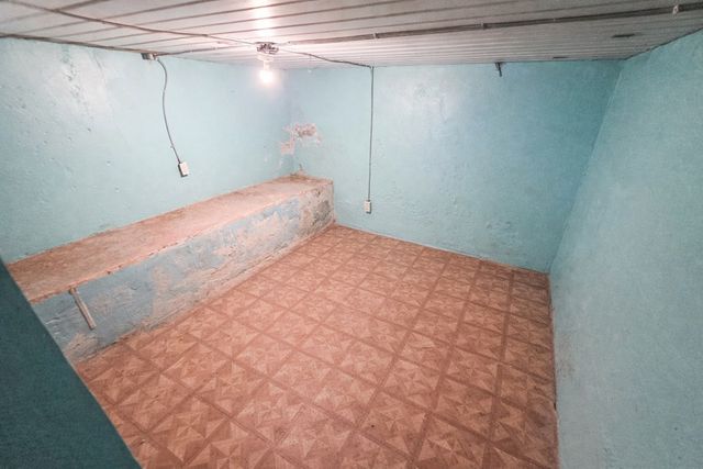 905 NW 5th St, Andrews, TX 79714