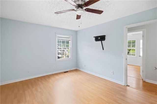 31 Rainwood Circle SE, Silver Creek, GA 30173