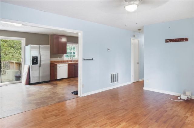 31 Rainwood Circle SE, Silver Creek, GA 30173