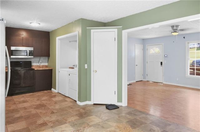 31 Rainwood Circle SE, Silver Creek, GA 30173