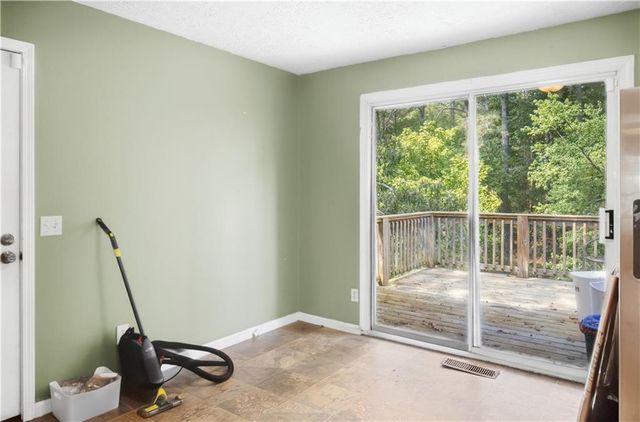31 Rainwood Circle SE, Silver Creek, GA 30173