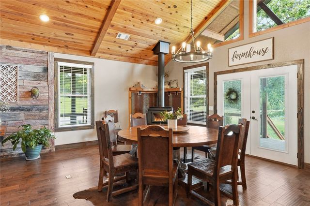 628 Owl Hollow Road, West Fork, AR 72774