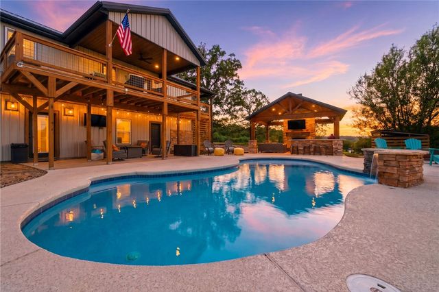 628 Owl Hollow Road, West Fork, AR 72774