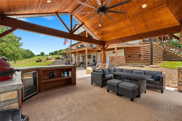628 Owl Hollow Road, West Fork, AR 72774