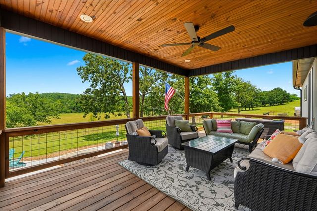 628 Owl Hollow Road, West Fork, AR 72774