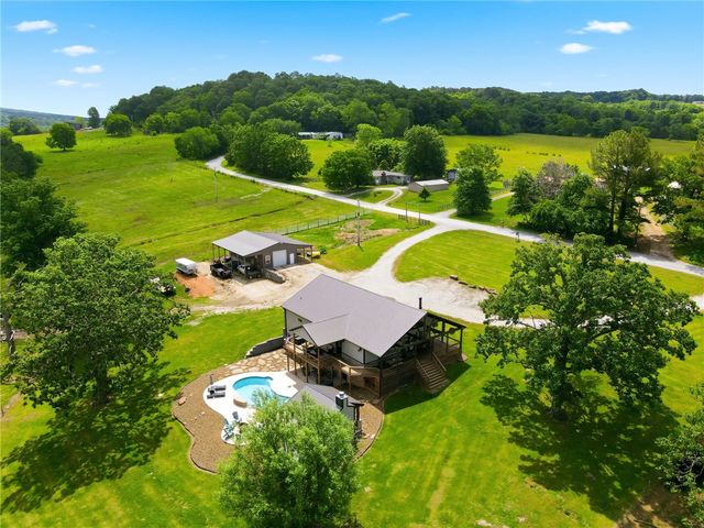 628 Owl Hollow Road, West Fork, AR 72774