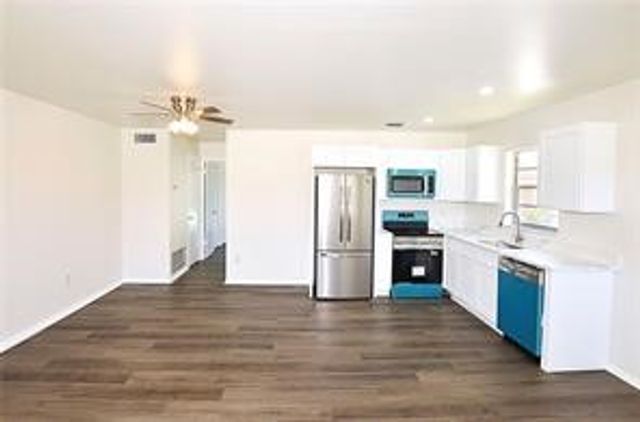 12 Vista Palm Lane 205, Vero Beach, FL 32962