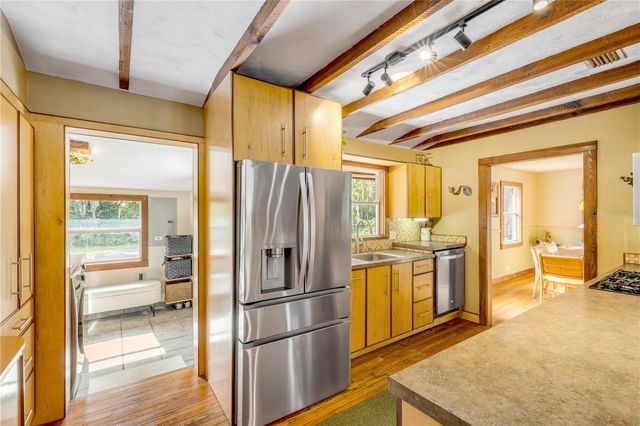 233 W ARIEL ROAD, Edgewater, FL 32141