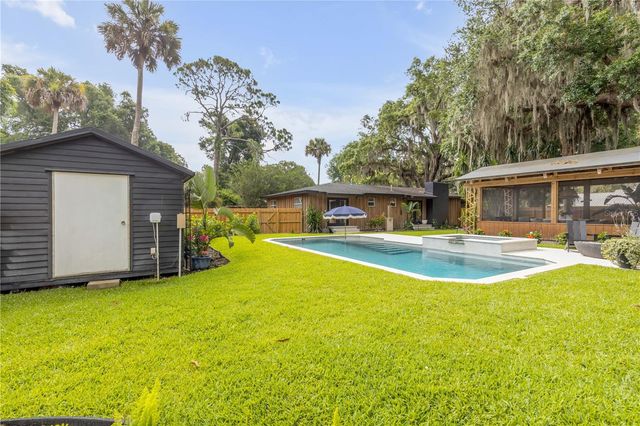 233 W ARIEL ROAD, Edgewater, FL 32141