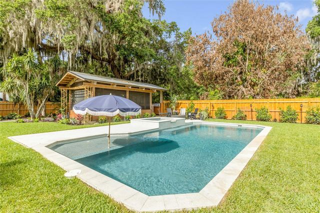 233 W ARIEL ROAD, Edgewater, FL 32141