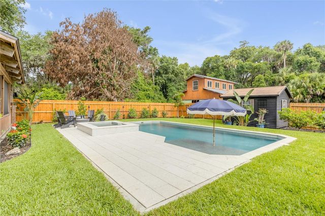233 W ARIEL ROAD, Edgewater, FL 32141