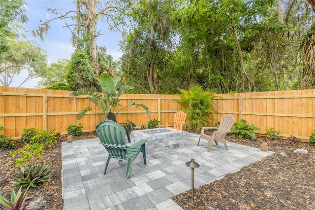 233 W ARIEL ROAD, Edgewater, FL 32141