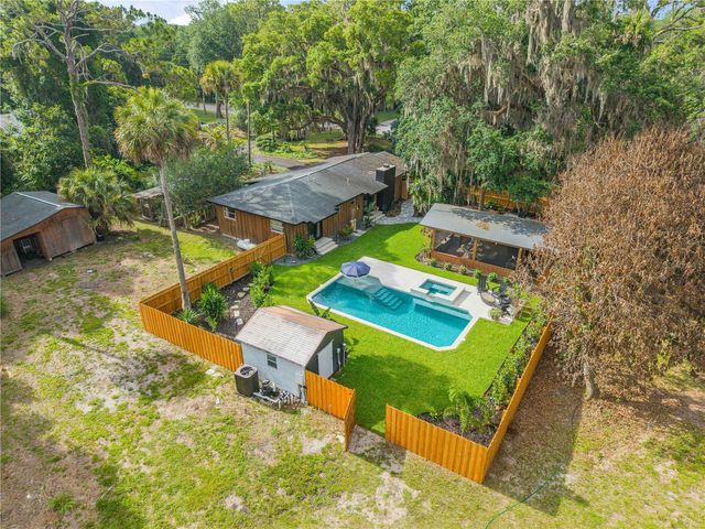 233 W ARIEL ROAD, Edgewater, FL 32141