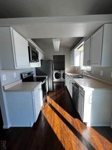 826 S Kline Dr, Pueblo West, CO 81007