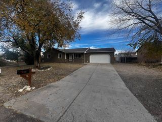 826 S Kline Dr, Pueblo West, CO 81007