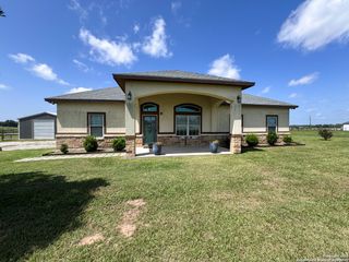 7286 Elm Creek, Seguin, TX 78155