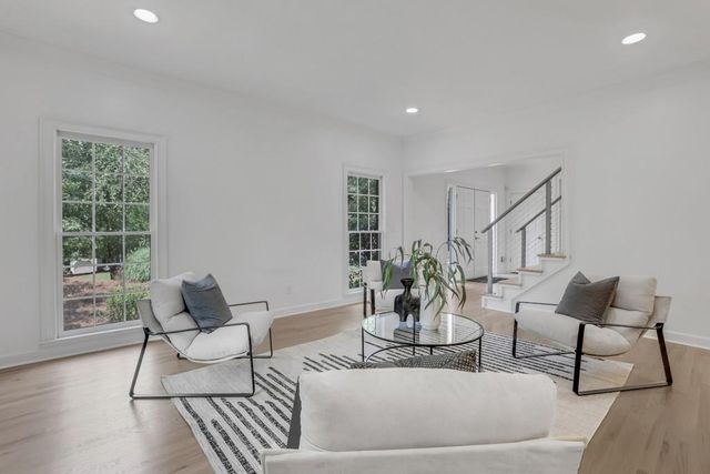8705 River Bluff Lane, Roswell, GA 30076