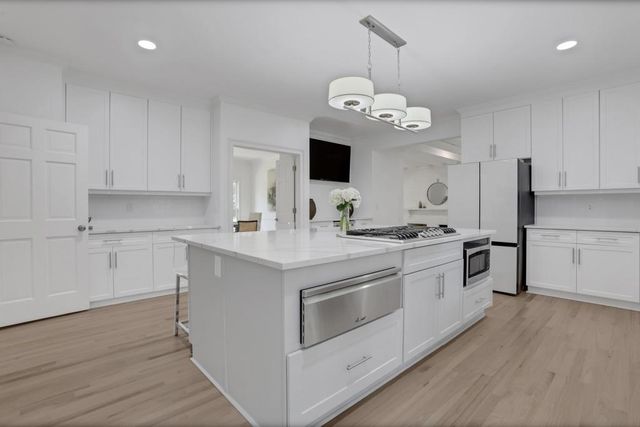 8705 River Bluff Lane, Roswell, GA 30076