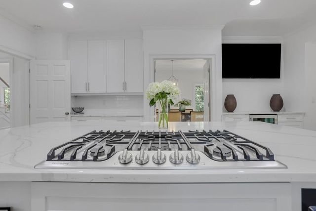 8705 River Bluff Lane, Roswell, GA 30076
