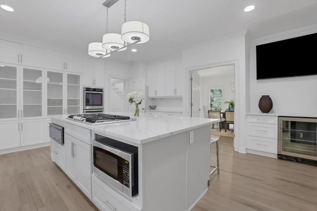 8705 River Bluff Lane, Roswell, GA 30076