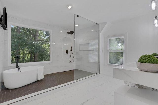 8705 River Bluff Lane, Roswell, GA 30076