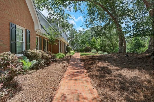 8705 River Bluff Lane, Roswell, GA 30076