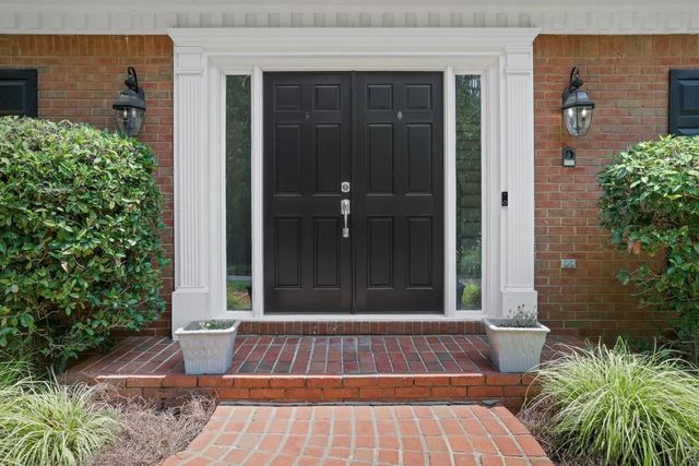 8705 River Bluff Lane, Roswell, GA 30076