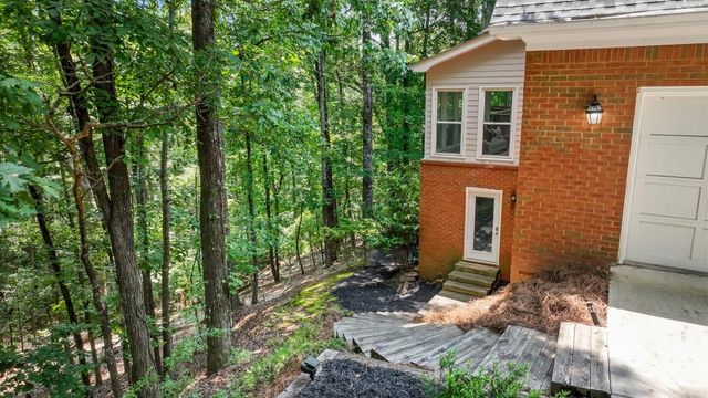 8705 River Bluff Lane, Roswell, GA 30076