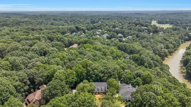 8705 River Bluff Lane, Roswell, GA 30076