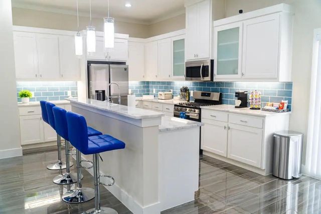 1846 Nomas Street, Dallas, TX 75212