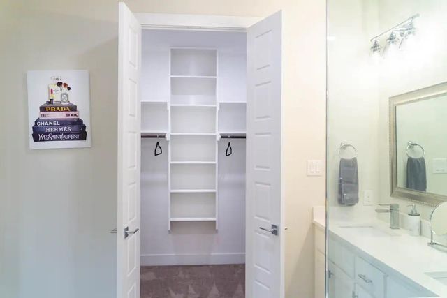 1846 Nomas Street, Dallas, TX 75212