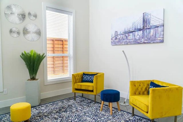 1846 Nomas Street, Dallas, TX 75212