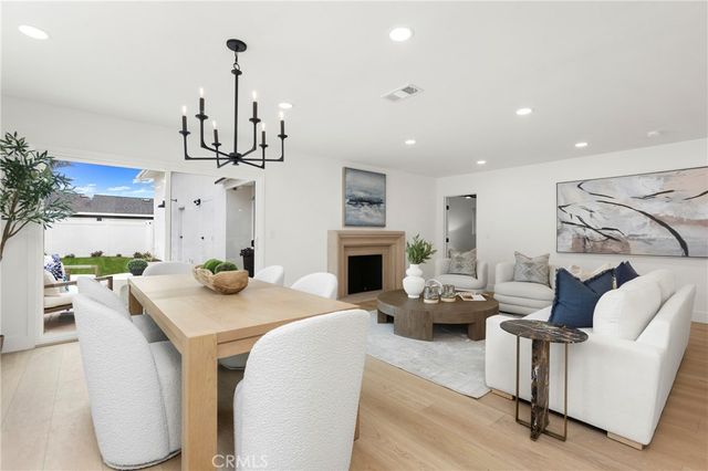 394 Magnolia Street, Costa Mesa, CA 92627
